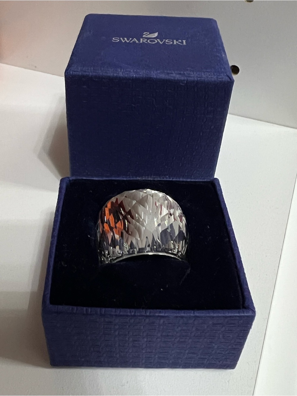 ✨Like New✨ Swarovski Crystal Ring - Size 52